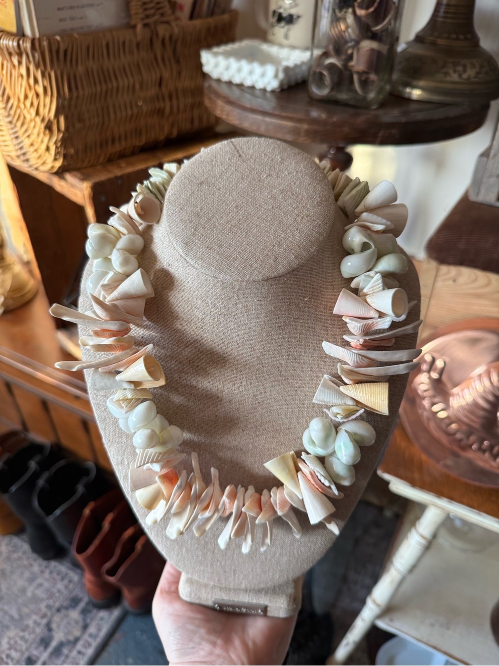Shell Bead Statement Necklace - Natural Peach & Cream